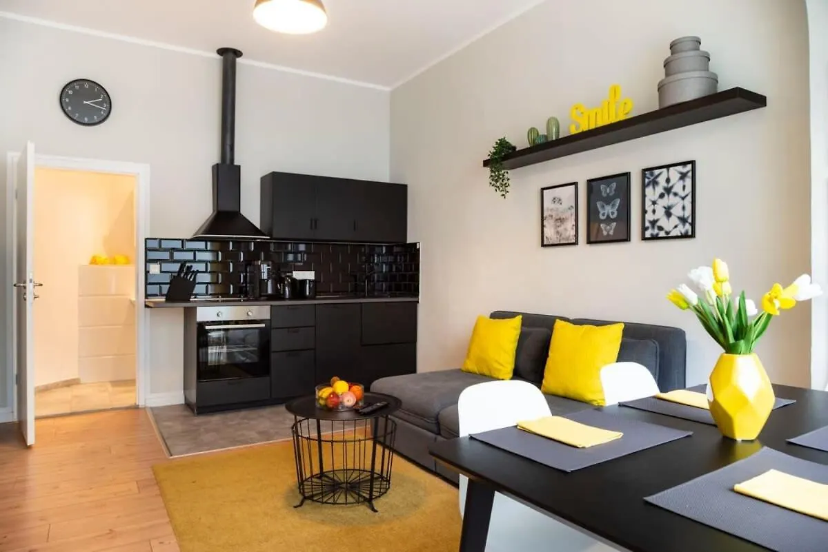 Apartment Kudamm Plus Ac Plus Selfcheckin Plus Free Street Parking Berlin